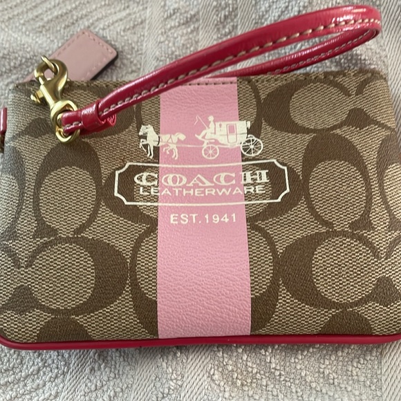 Like New Coach Signature Pink Logo Wristlet - Picture 3 of 6